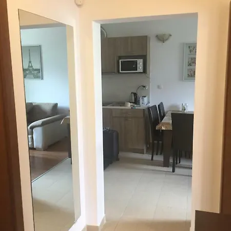 Belvedere Apartment *